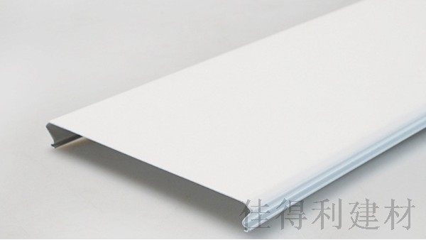 防風鋁條扣天花吊頂?shù)膹V泛應用