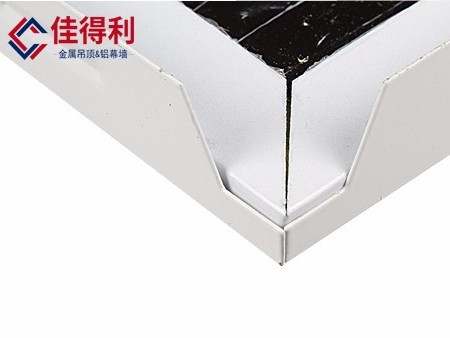 鋁玻璃纖維復(fù)合板