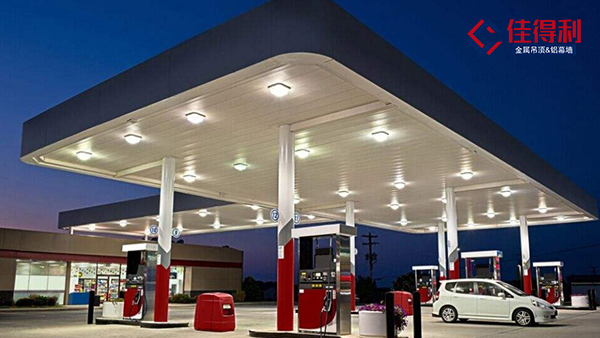 加油站罩棚吊頂專用鋁條扣天花怎么做防風(fēng)