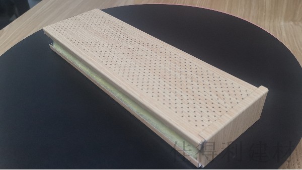 仿木紋沖孔鋁方通多少錢一平米