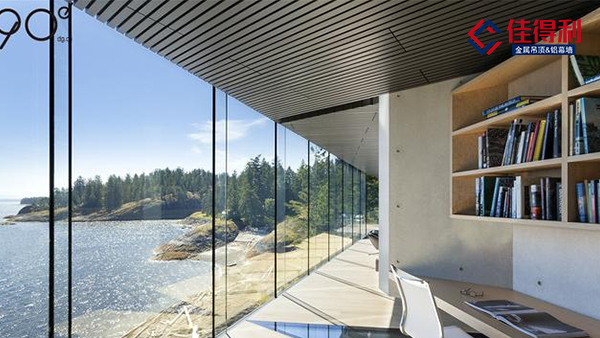 鋁型材方通遠(yuǎn)遠(yuǎn)超過其他產(chǎn)品的特點(diǎn)